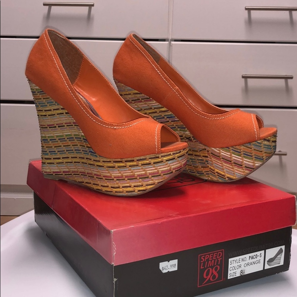 Wedge heels